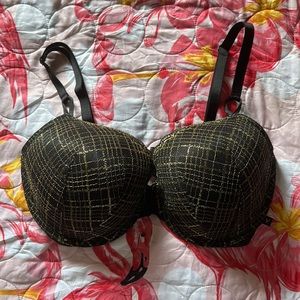Victoria’s Secret Black & Gold “Body” Double Lined Bra 36DDD LIKE NEW